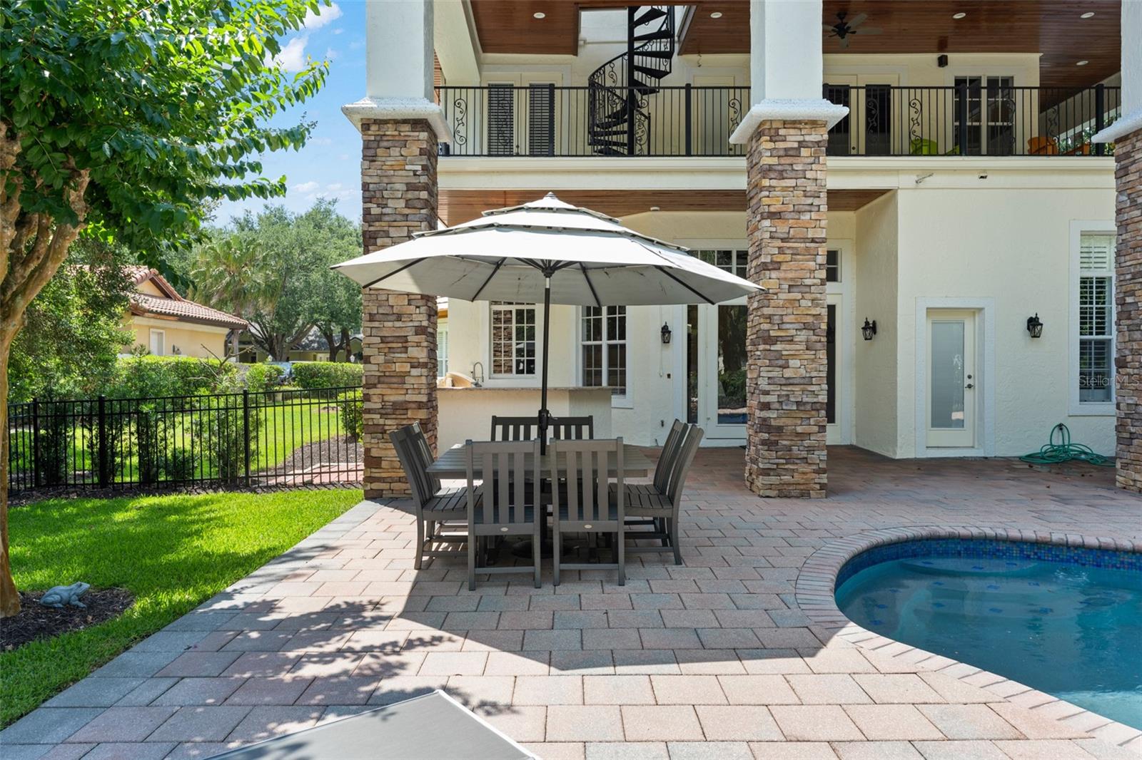 KEENES POINTE - Residential