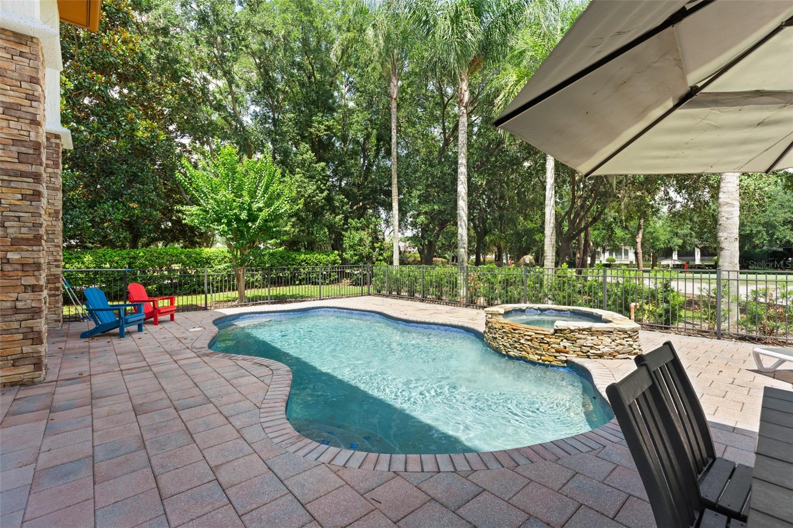 KEENES POINTE - Residential