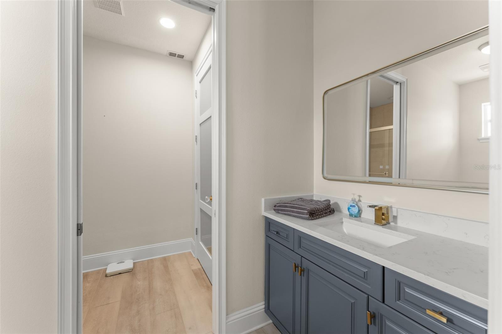 KEENES POINTE - Residential
