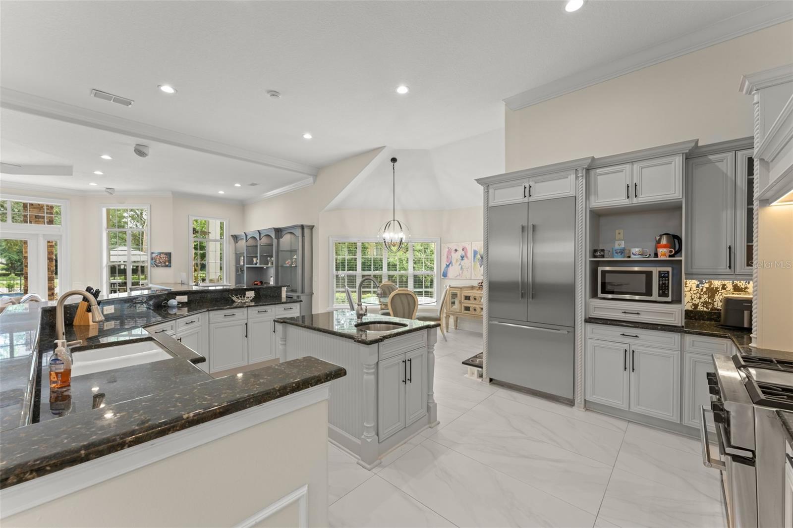 KEENES POINTE - Residential
