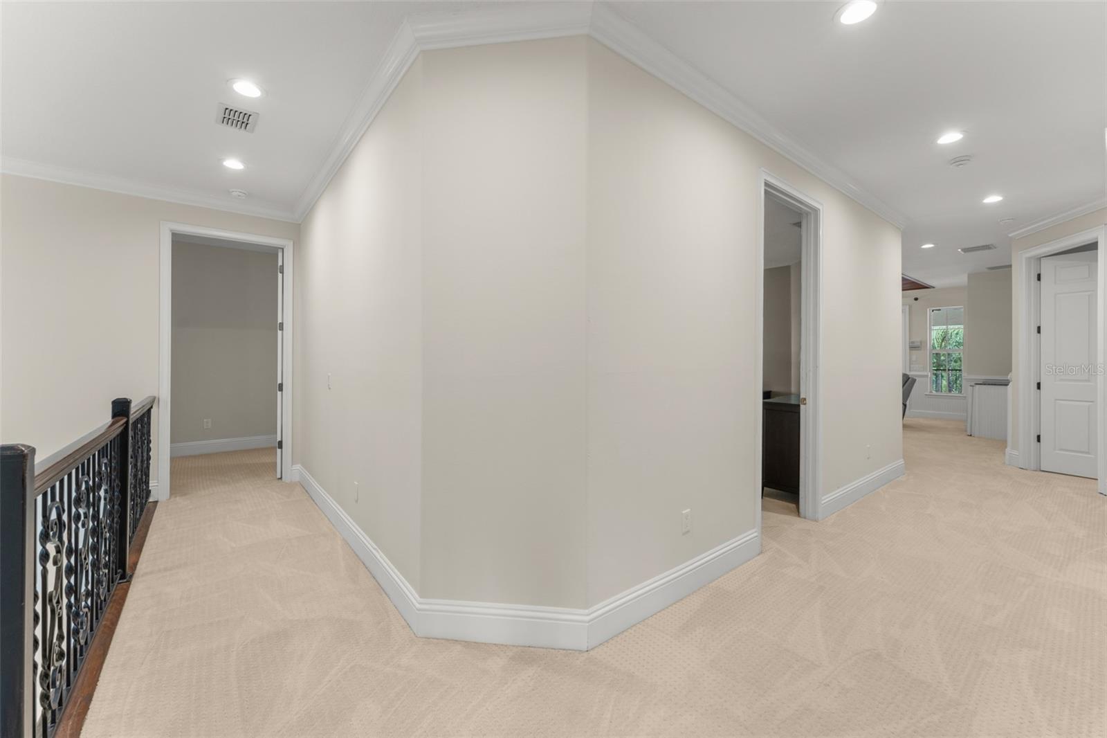 KEENES POINTE - Residential