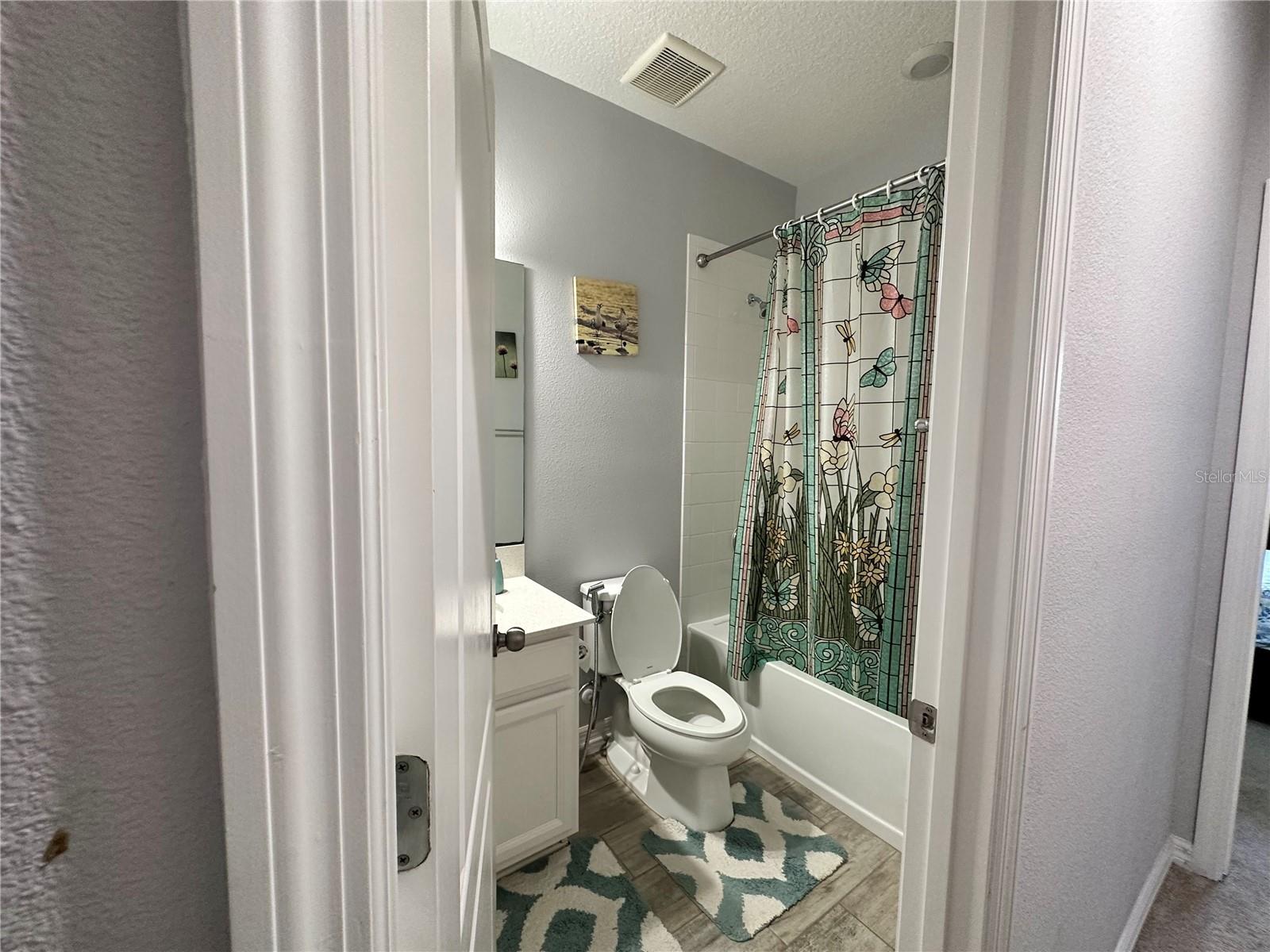 TOWNS AT WHITE CEDAR - Residential Lease