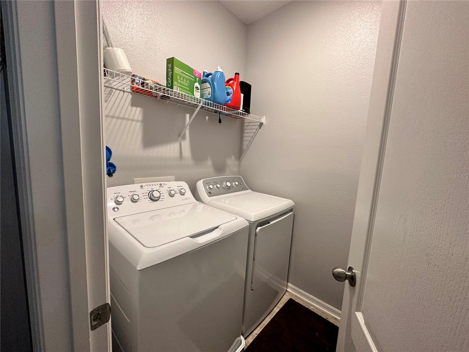 TOWNS AT WHITE CEDAR - Residential Lease