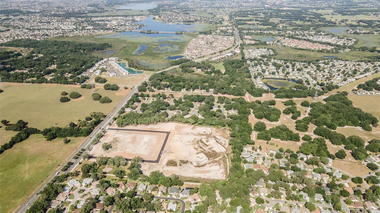 LUMEN PARK - Land