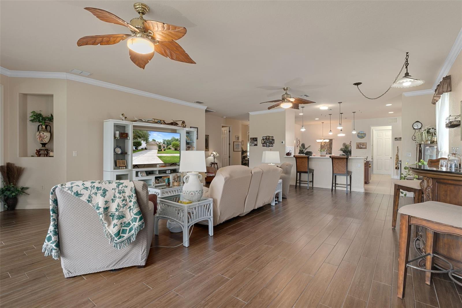 HERNANDO OAKS PH 1 - Residential