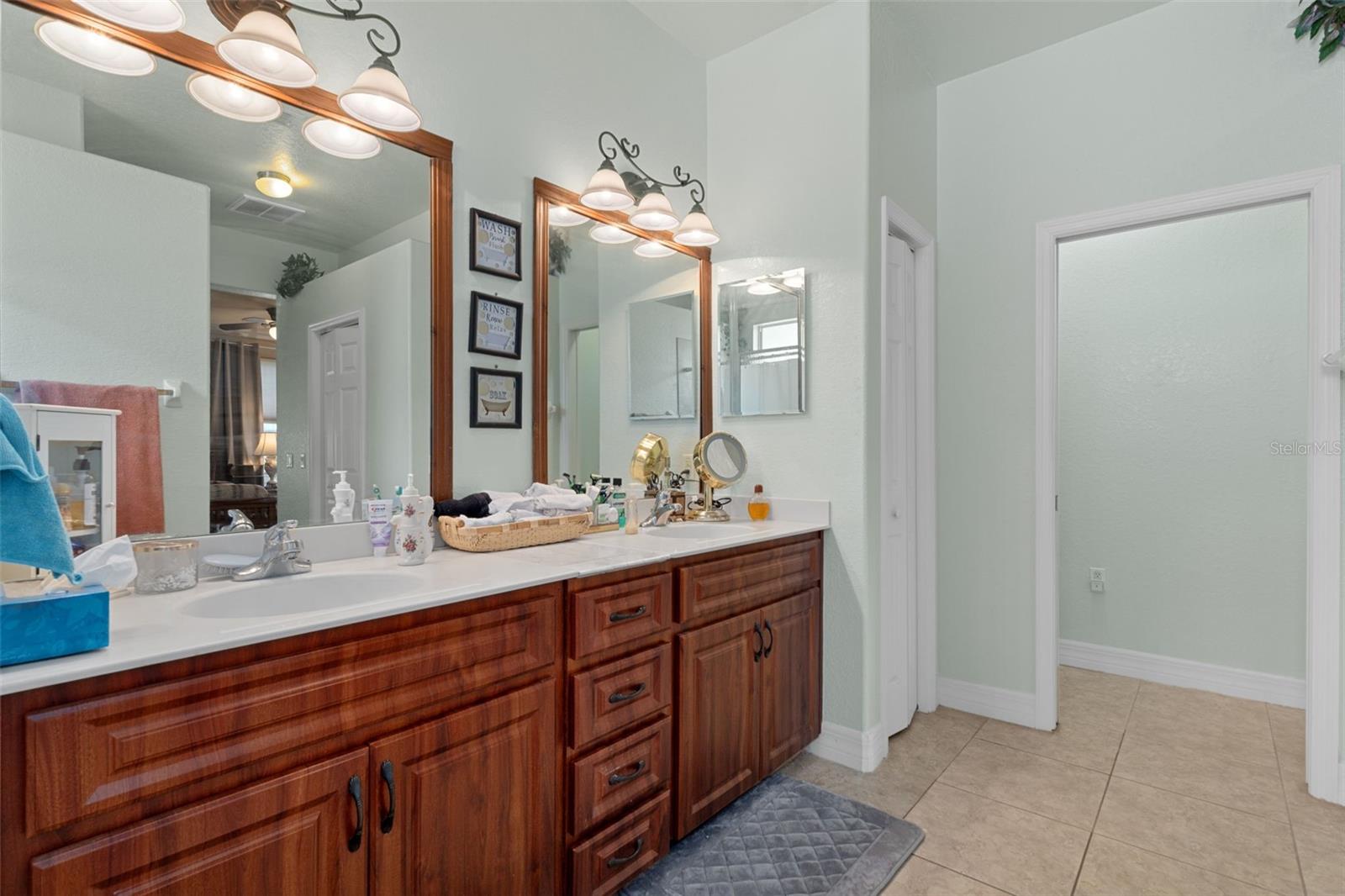 HERNANDO OAKS PH 1 - Residential