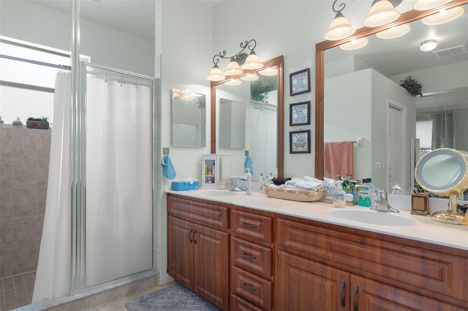HERNANDO OAKS PH 1 - Residential