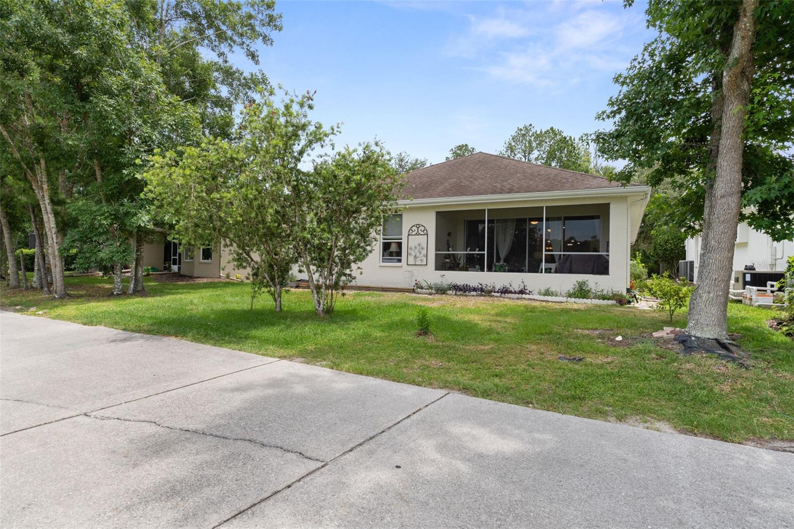 HERNANDO OAKS PH 1 - Residential