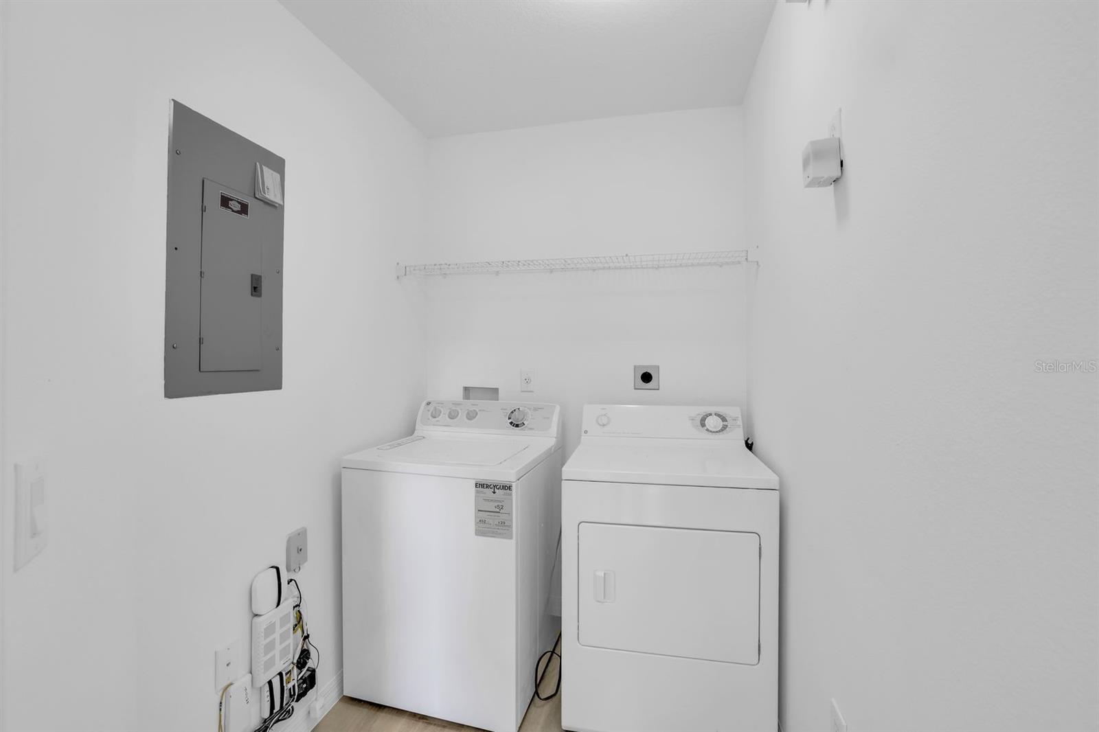 HUNTINGTON LAKES SIX - Residential