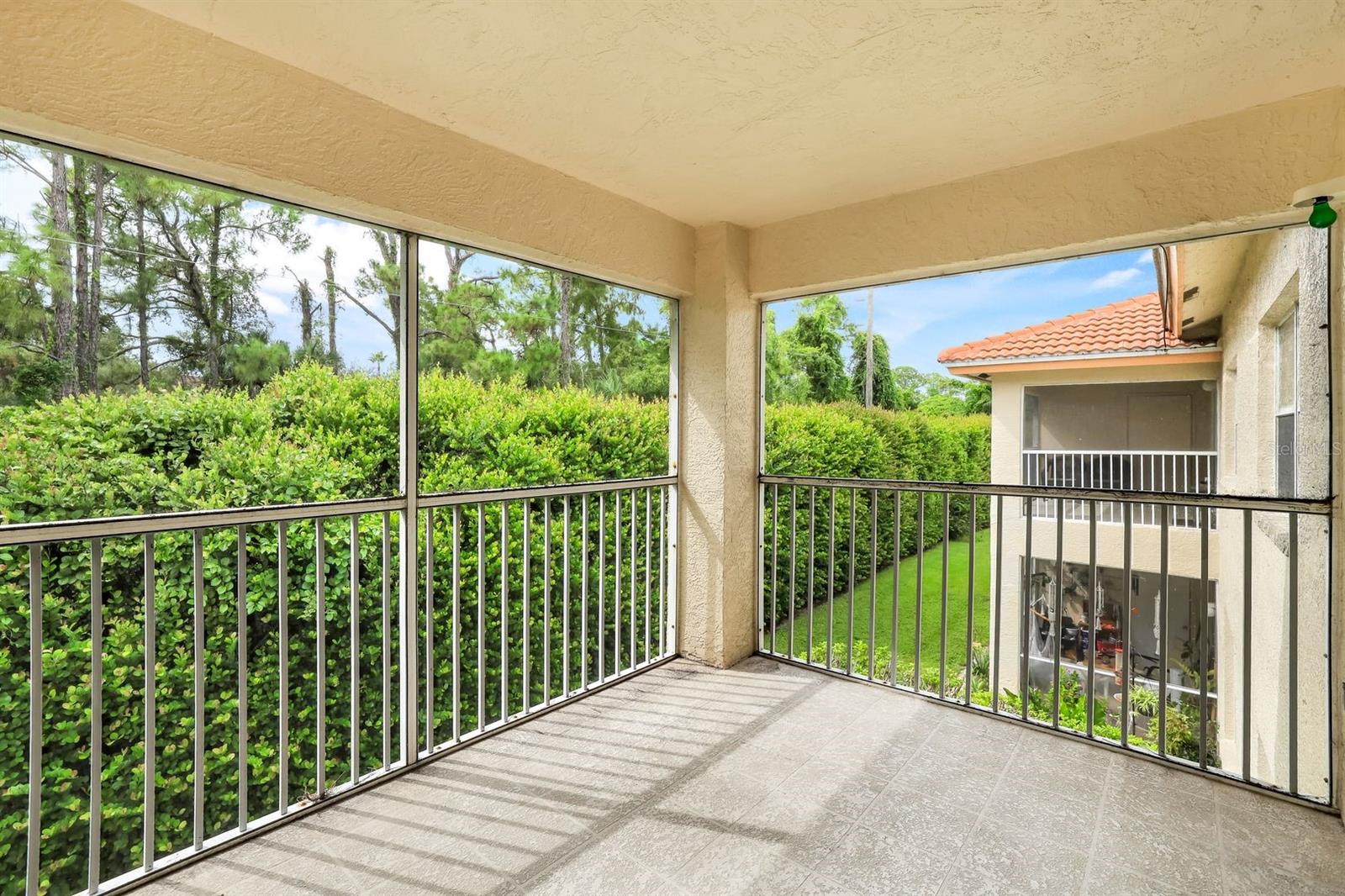 HUNTINGTON LAKES SIX - Residential
