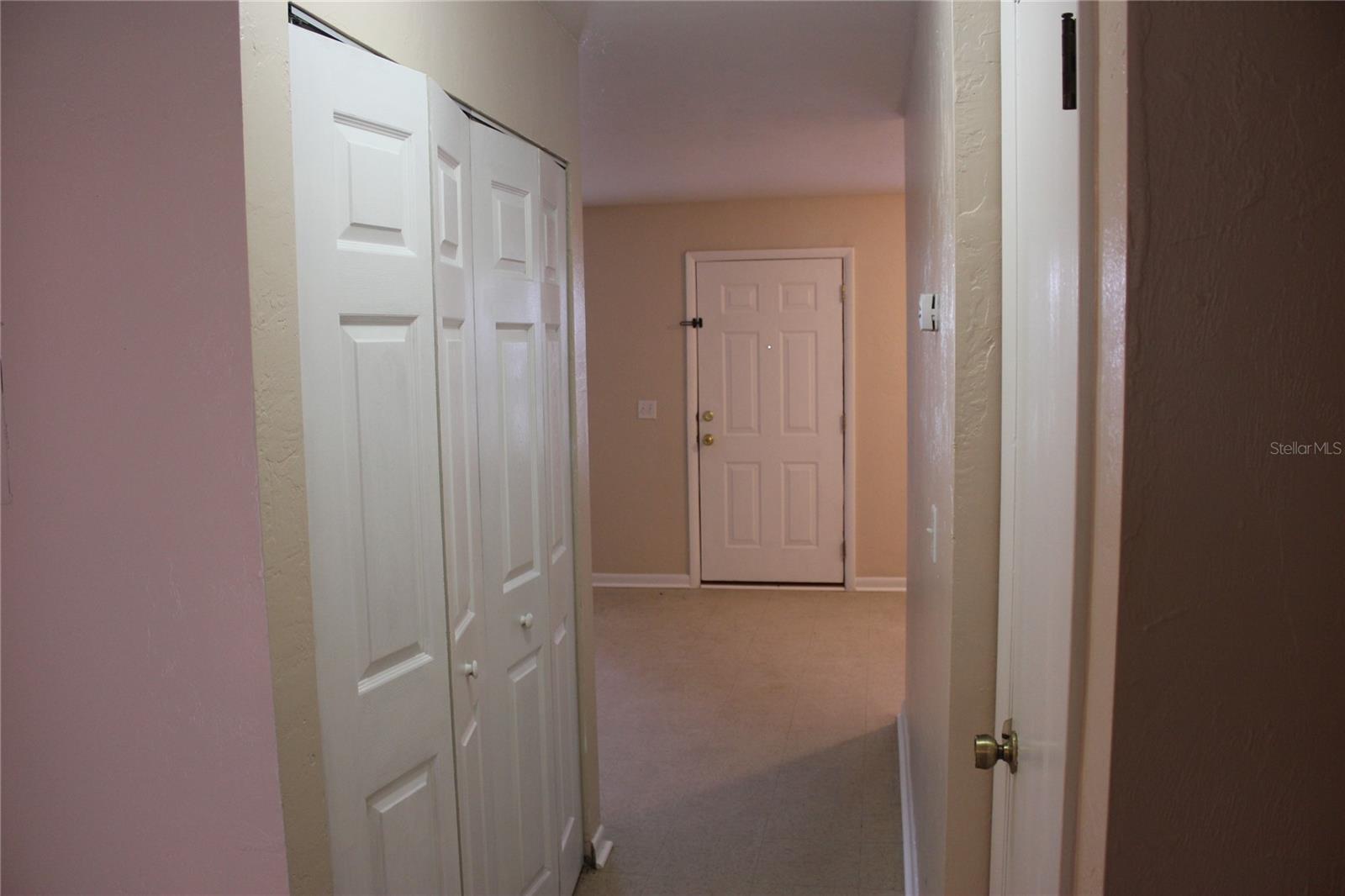 TOWER OAKS - Residential Lease