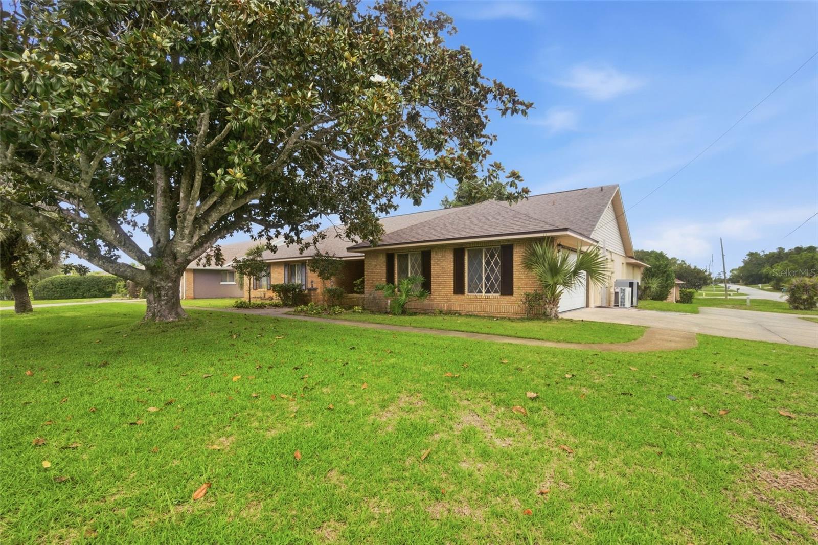 DELTONA LAKES UNIT 08 - Residential