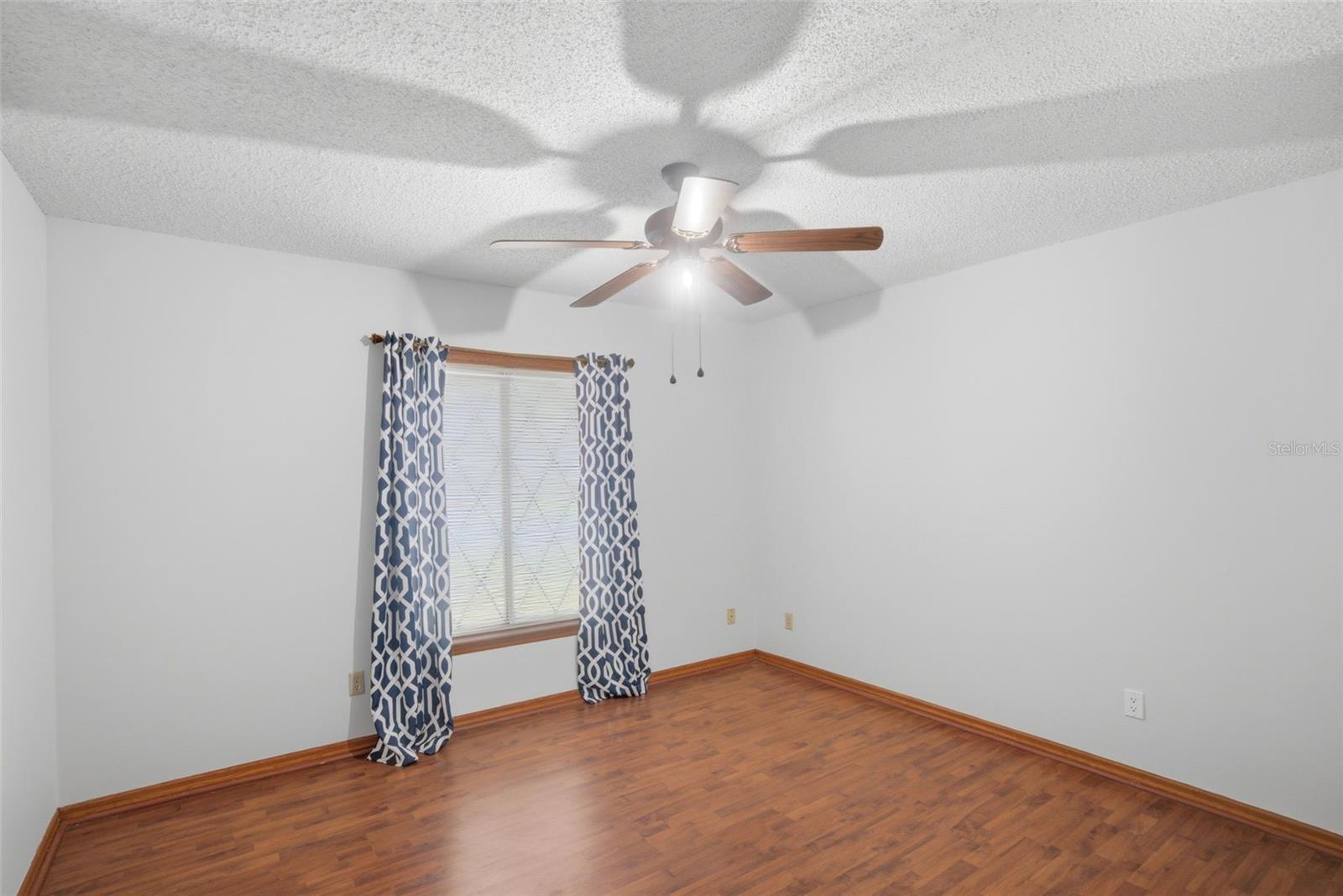 DELTONA LAKES UNIT 08 - Residential