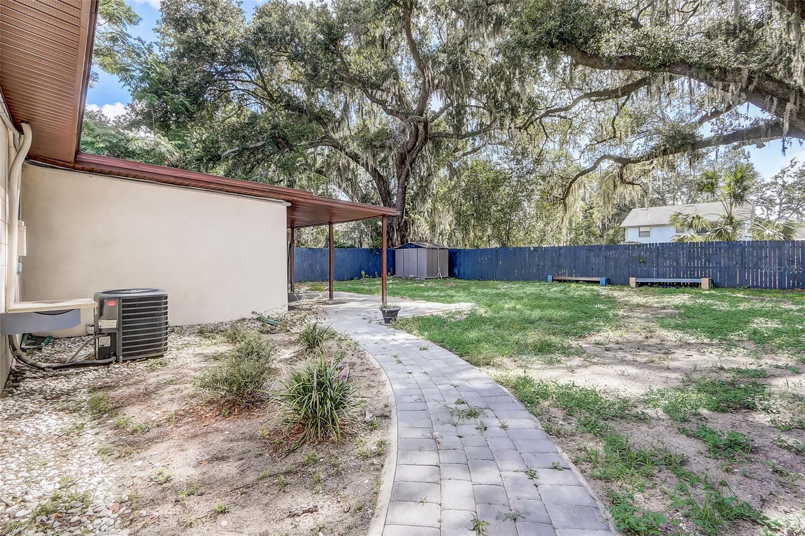 SWANN LAKE MANOR - Residential