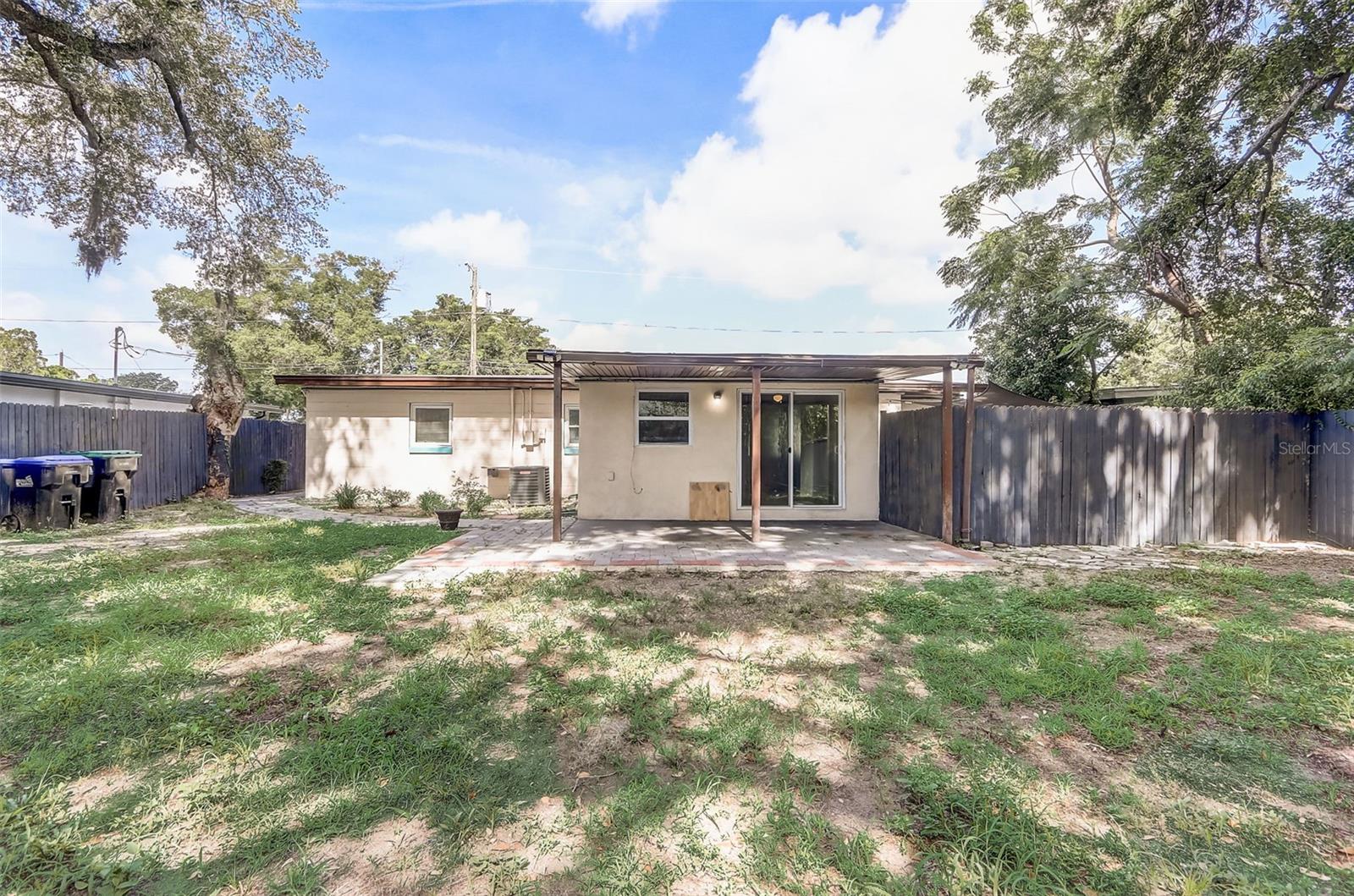 SWANN LAKE MANOR - Residential