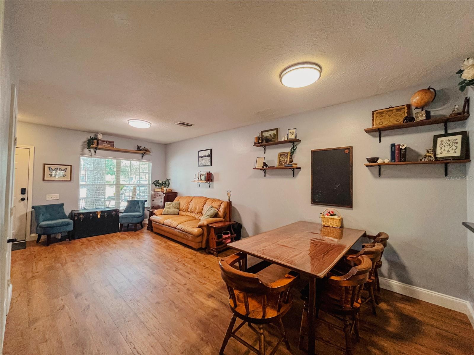 MEADOW POINTE - Residential
