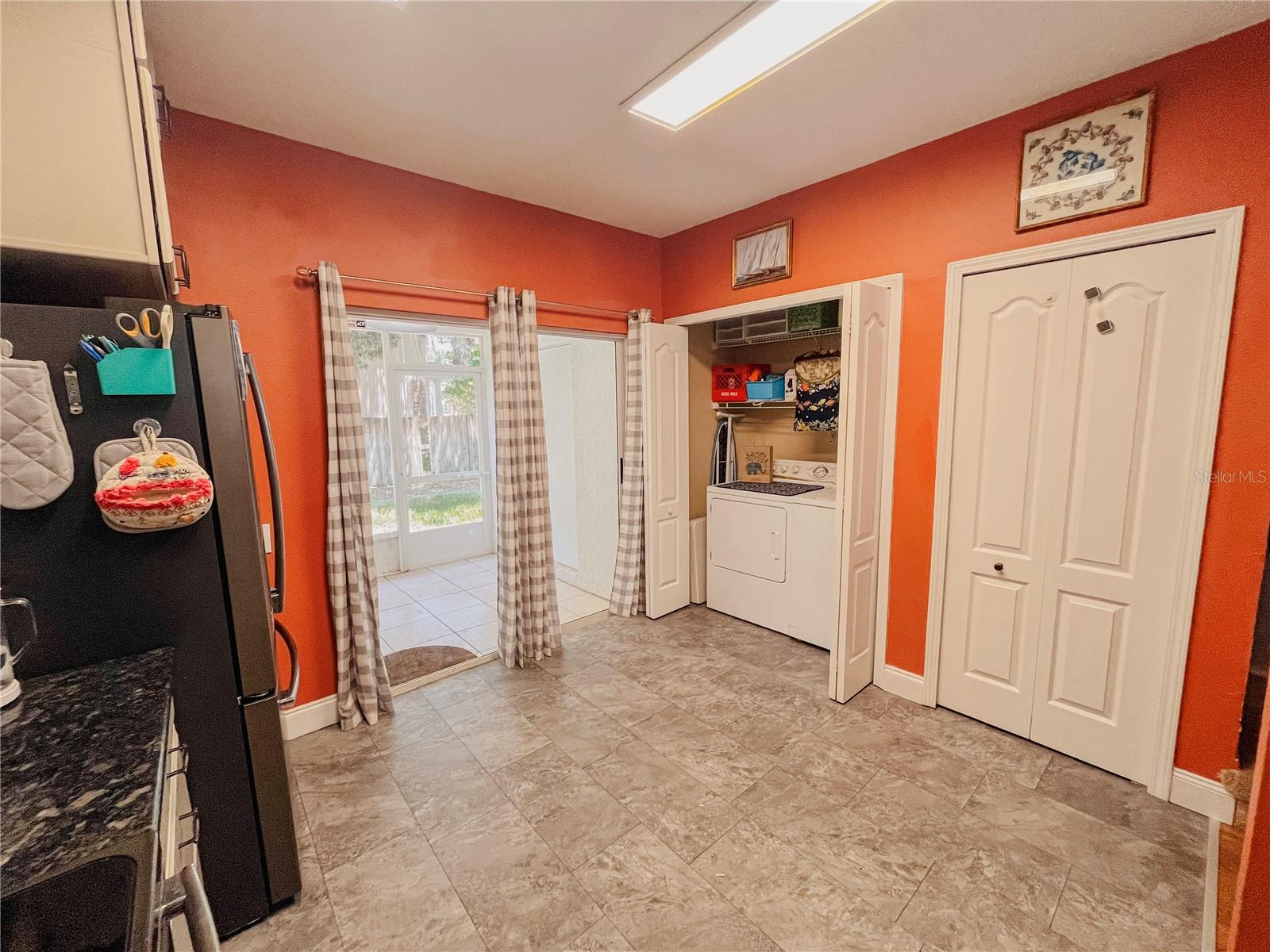 MEADOW POINTE - Residential