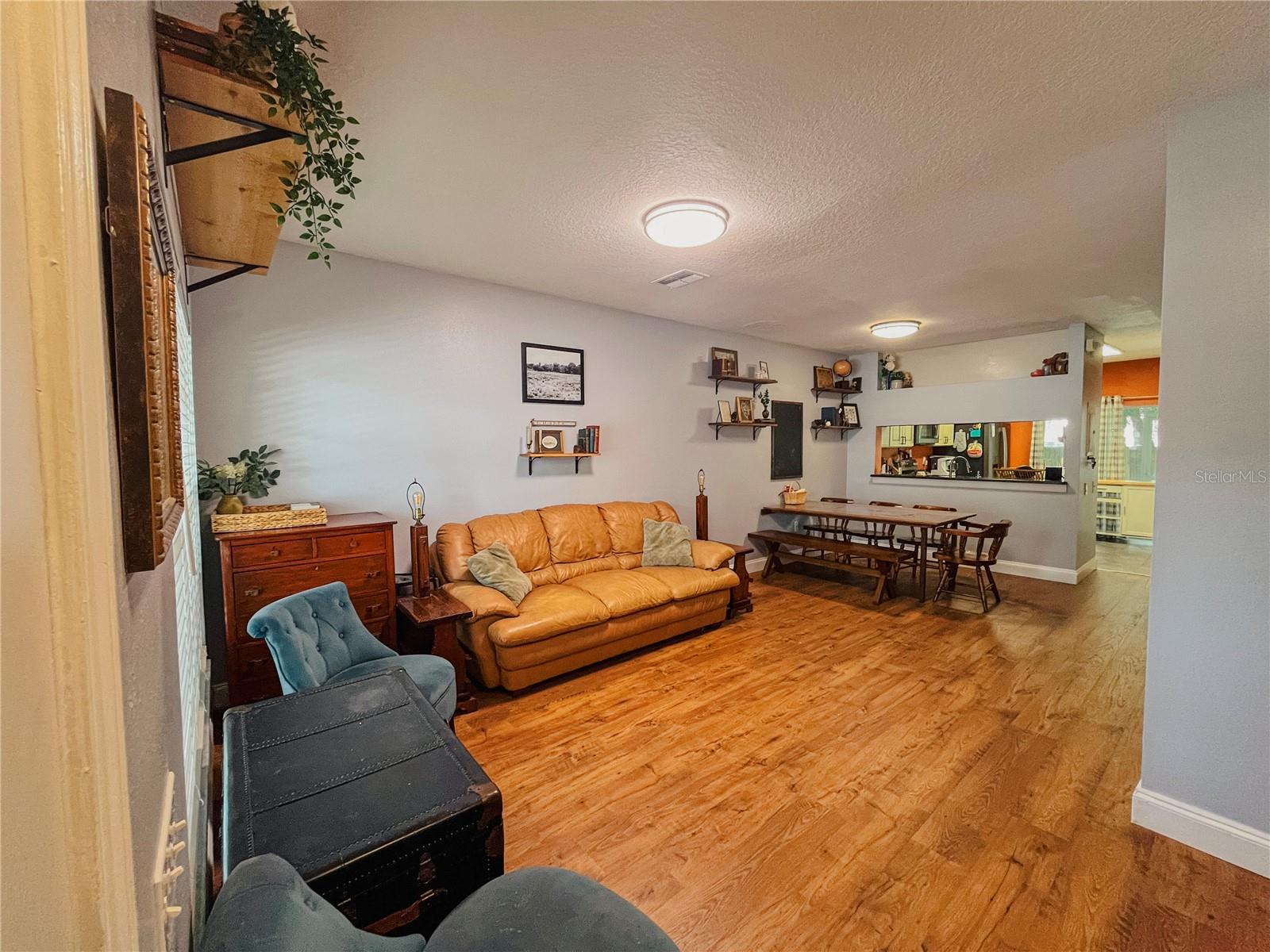 MEADOW POINTE - Residential