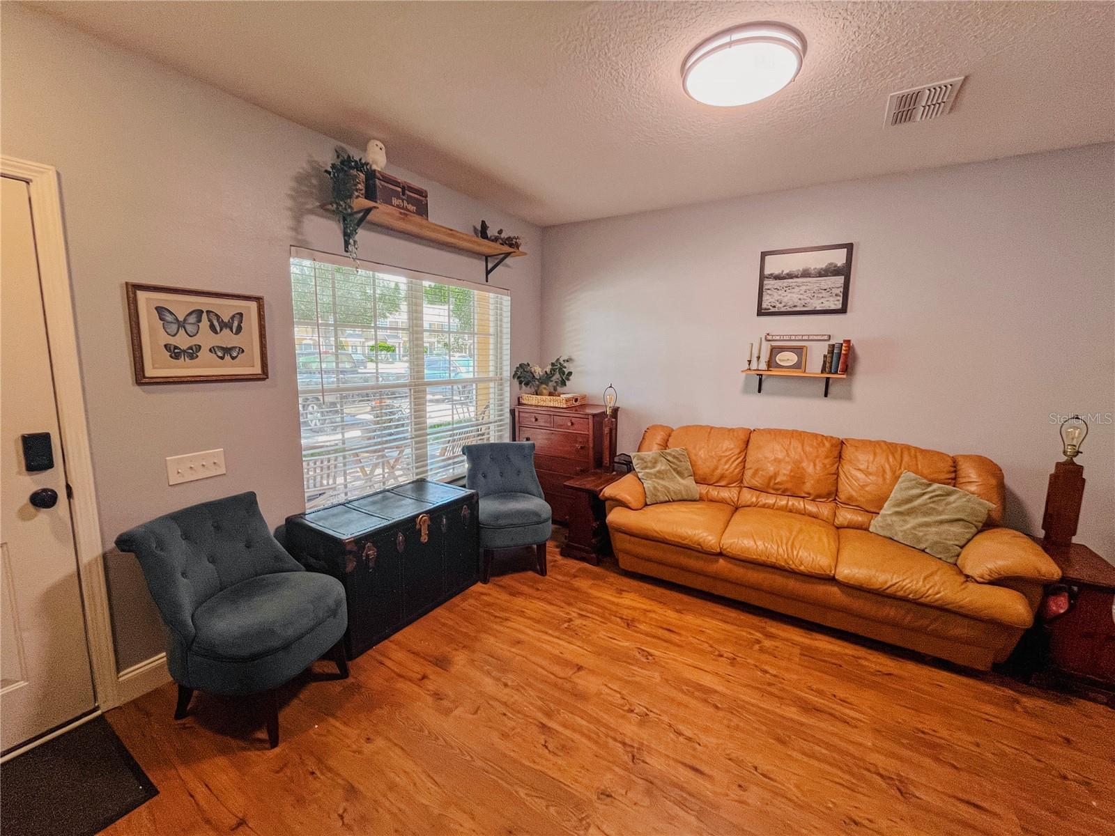 MEADOW POINTE - Residential