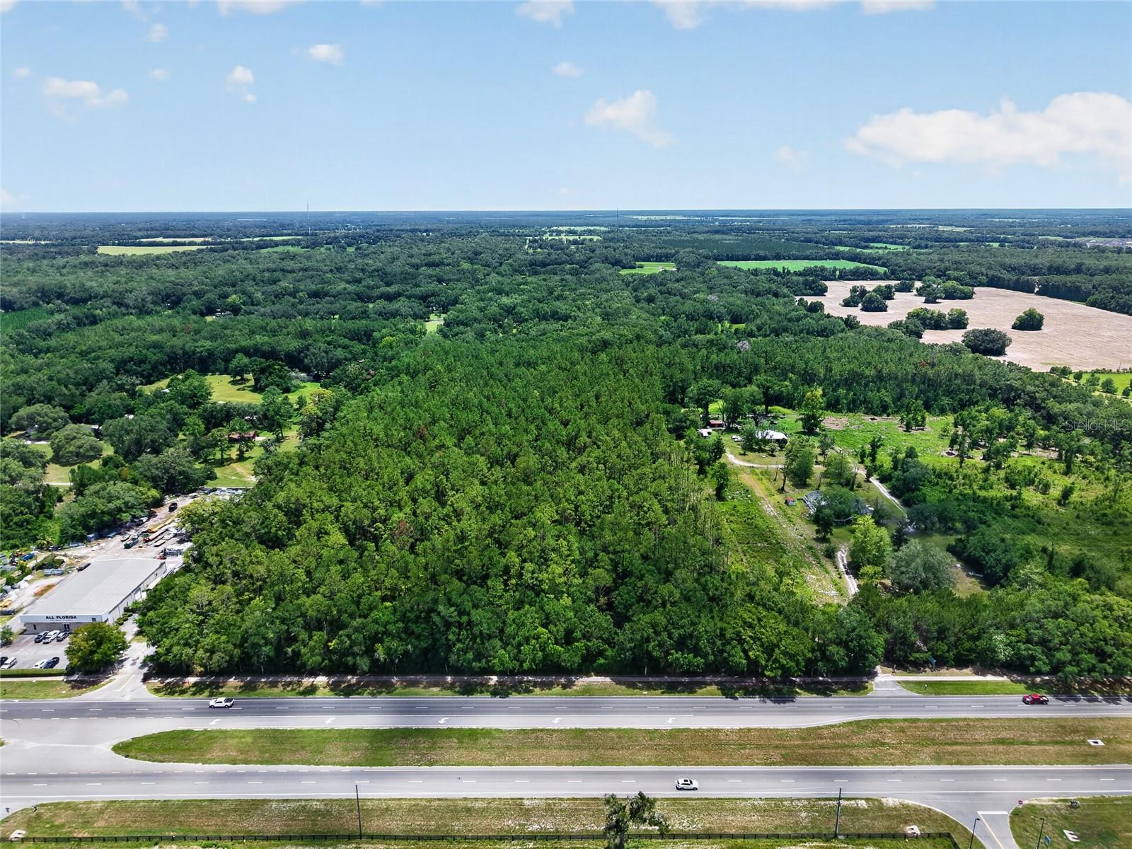 This 20.68-acre property sits within the city limits of the fast-growing Newberry. Just west of the parcel, you’ll find the new Publix and the future site of WaWa, along with other upcoming commercial businesses. Across Newberry Road is the AgFood Tech Innovation Park, future home to a new 325,000 square-foot industrial hydroponic greenhouse facility. With the City of Newberry approval, this land could potentially be rezoned for commercial use.