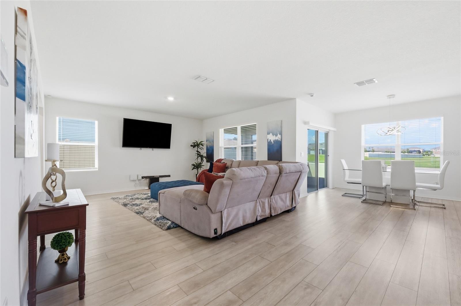 TIMBERWALKPH 1 - Residential