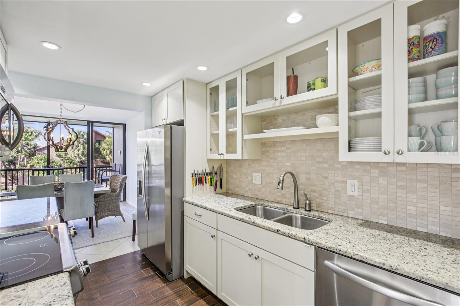 SANDY COVE IV - Residential