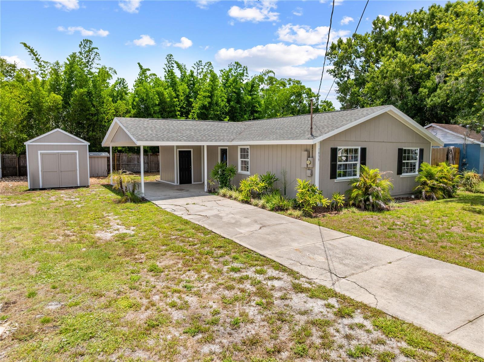 OAKWOOD SHORES - Residential