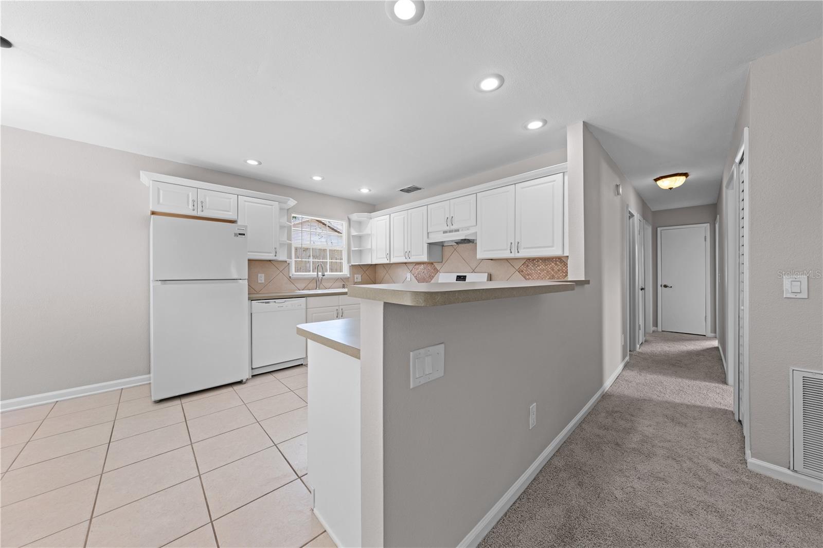 OAKWOOD SHORES - Residential
