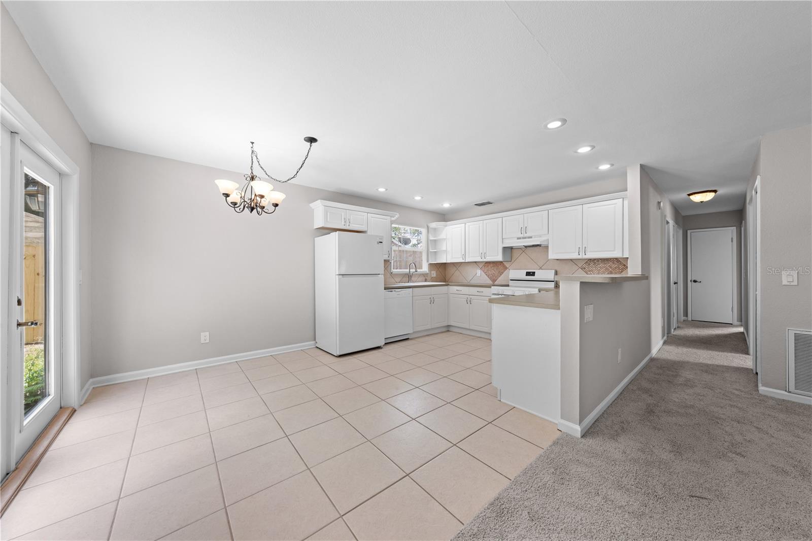 OAKWOOD SHORES - Residential