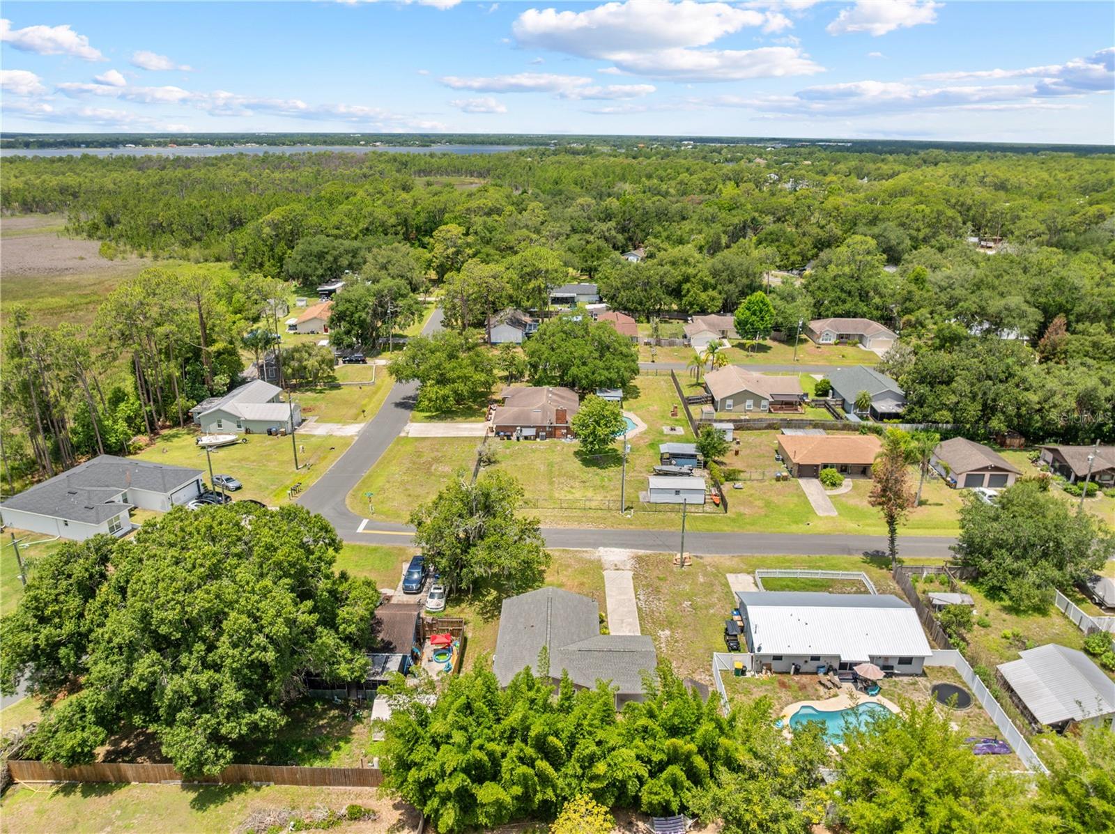 OAKWOOD SHORES - Residential