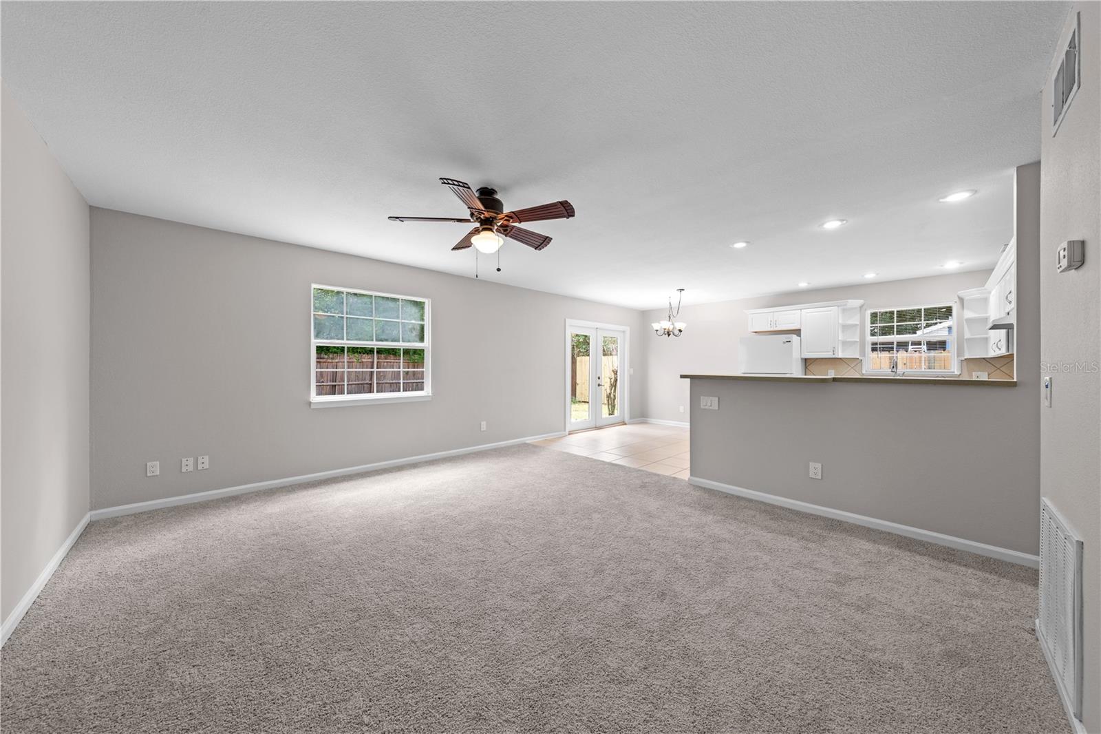OAKWOOD SHORES - Residential