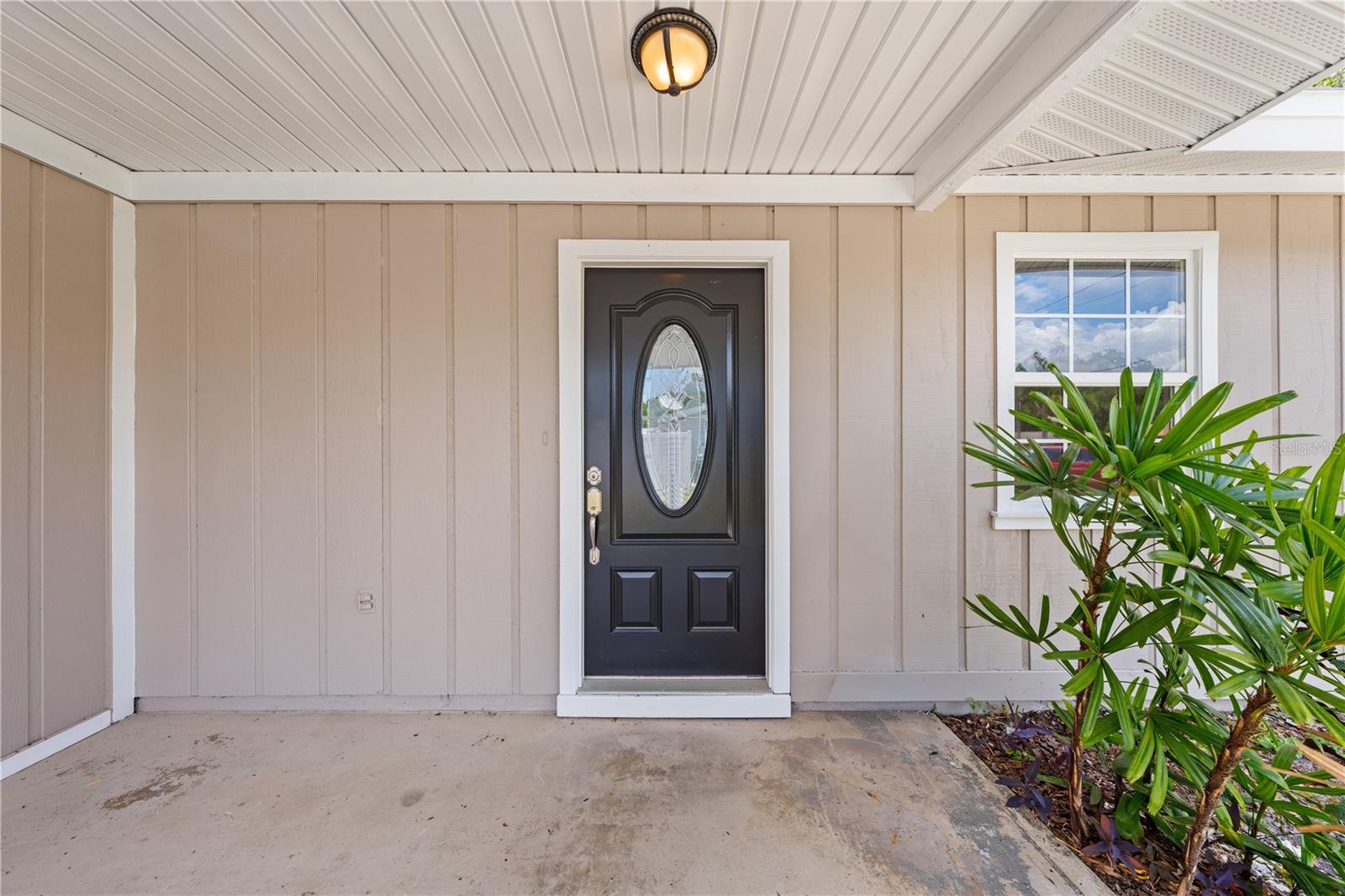OAKWOOD SHORES - Residential