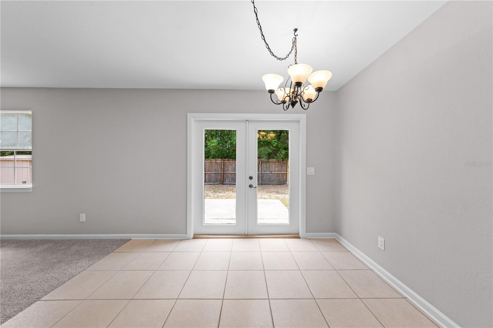 OAKWOOD SHORES - Residential