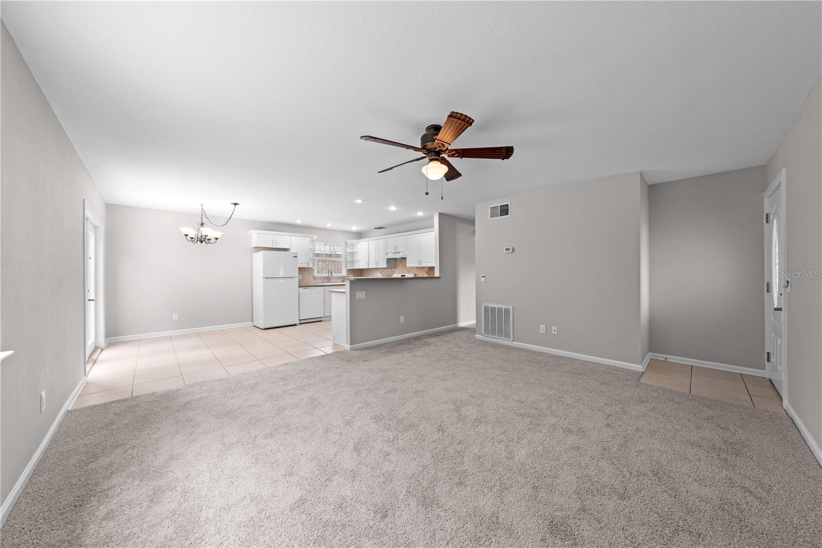 OAKWOOD SHORES - Residential