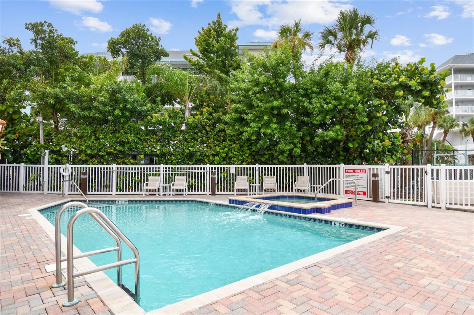 HARBORVIEW GRANDE CONDO - Residential