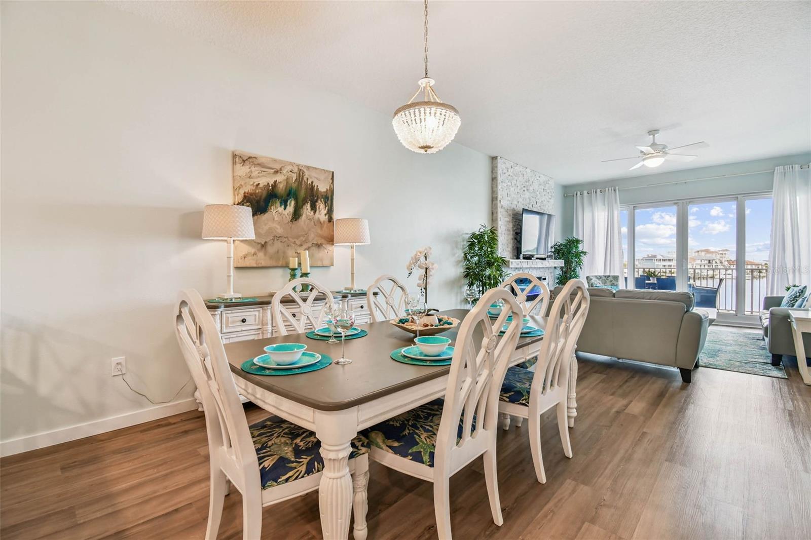 HARBORVIEW GRANDE CONDO - Residential