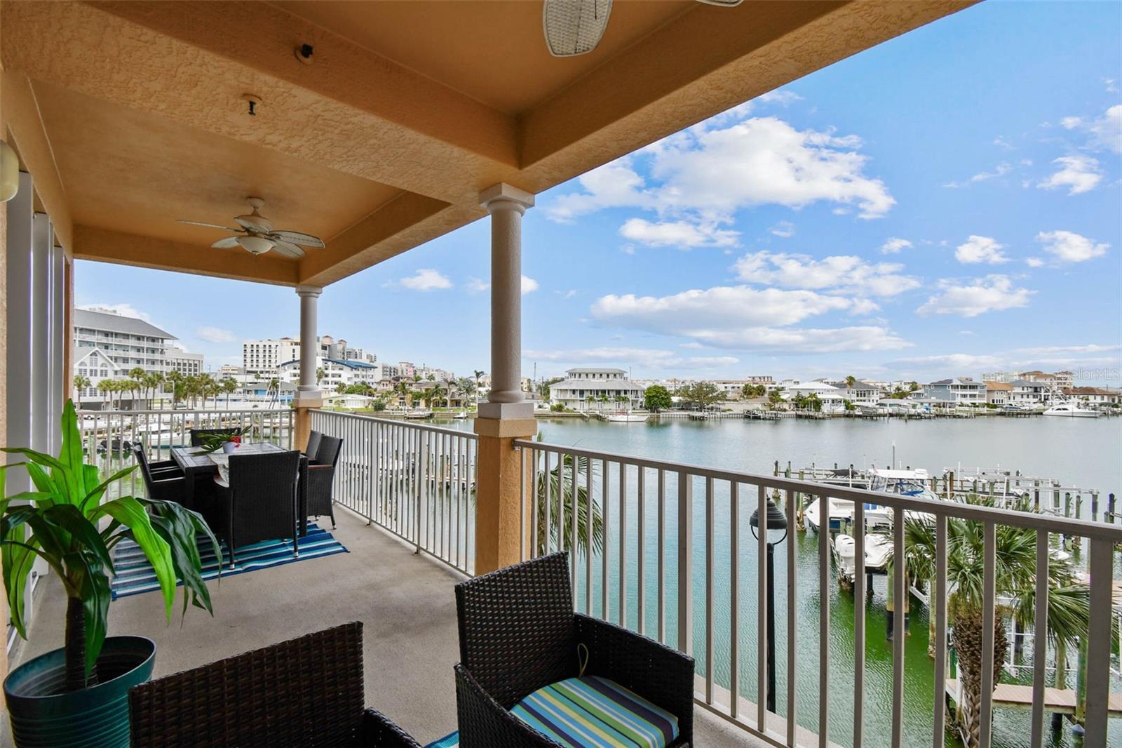 HARBORVIEW GRANDE CONDO - Residential
