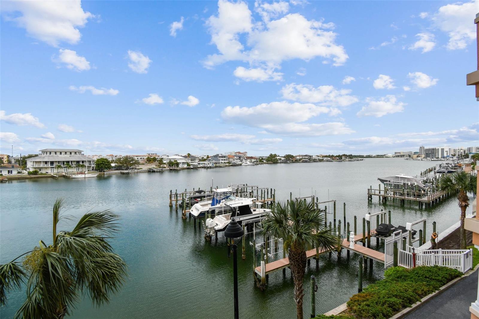 HARBORVIEW GRANDE CONDO - Residential