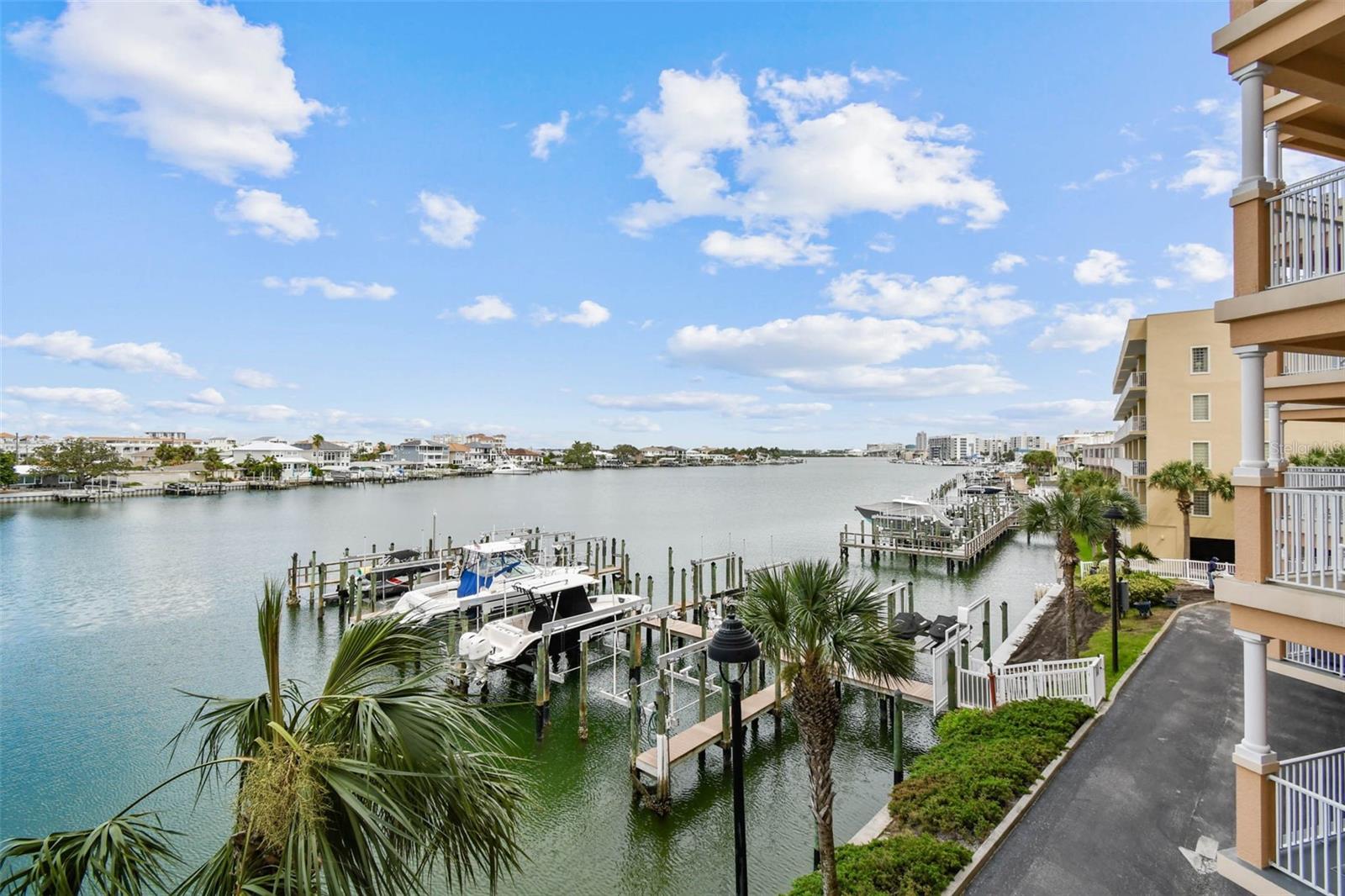 HARBORVIEW GRANDE CONDO - Residential