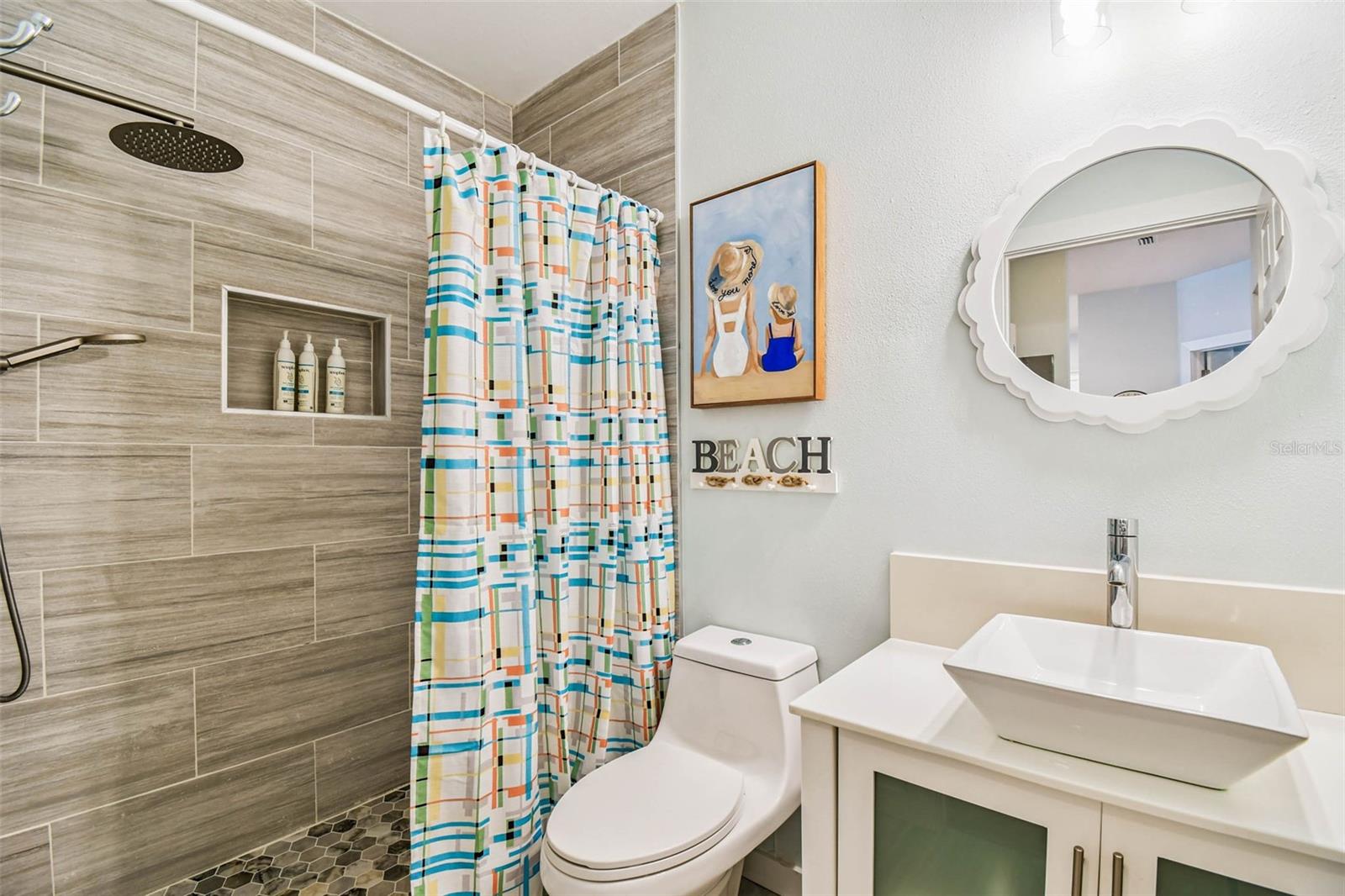 HARBORVIEW GRANDE CONDO - Residential
