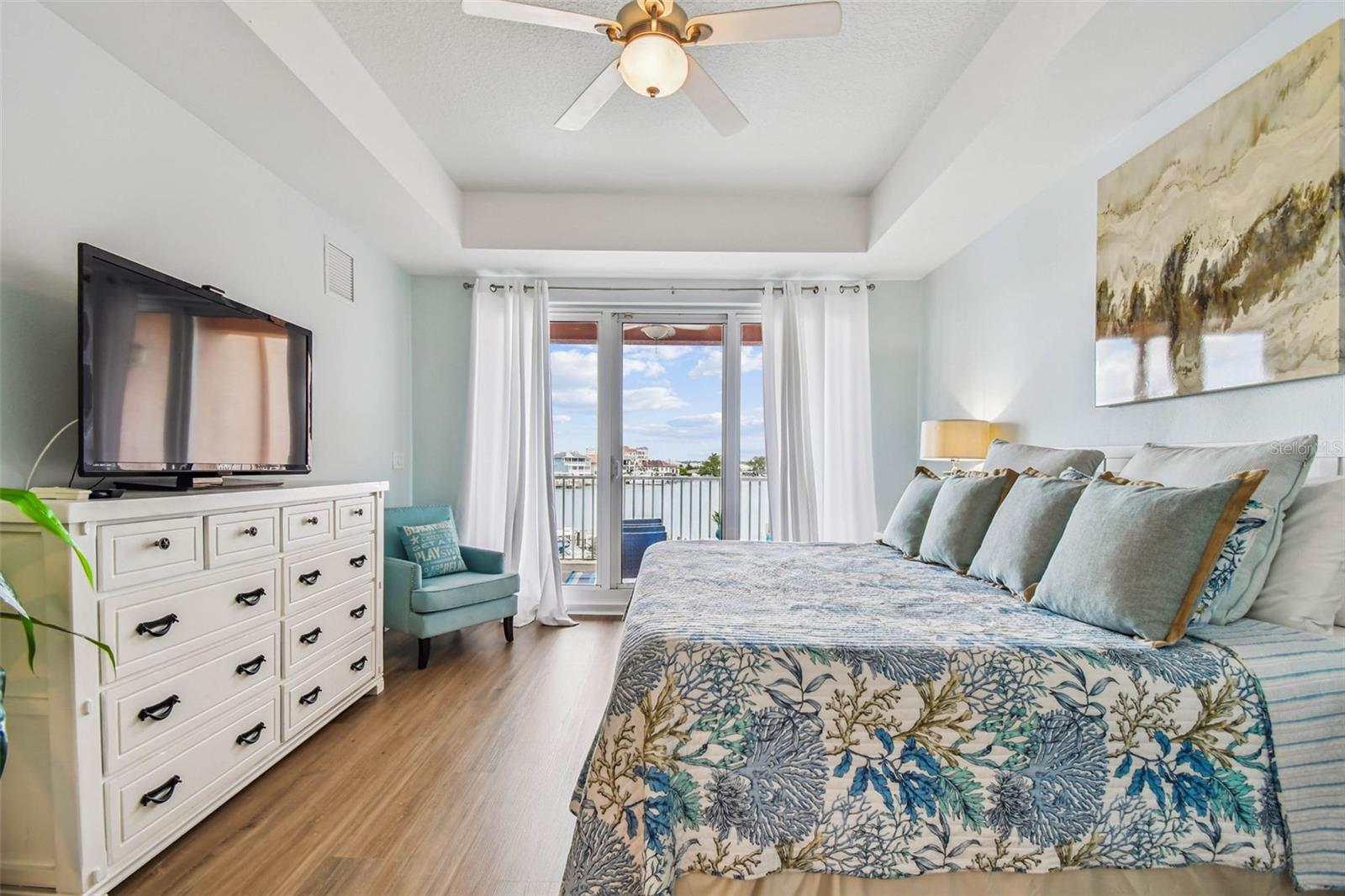 HARBORVIEW GRANDE CONDO - Residential
