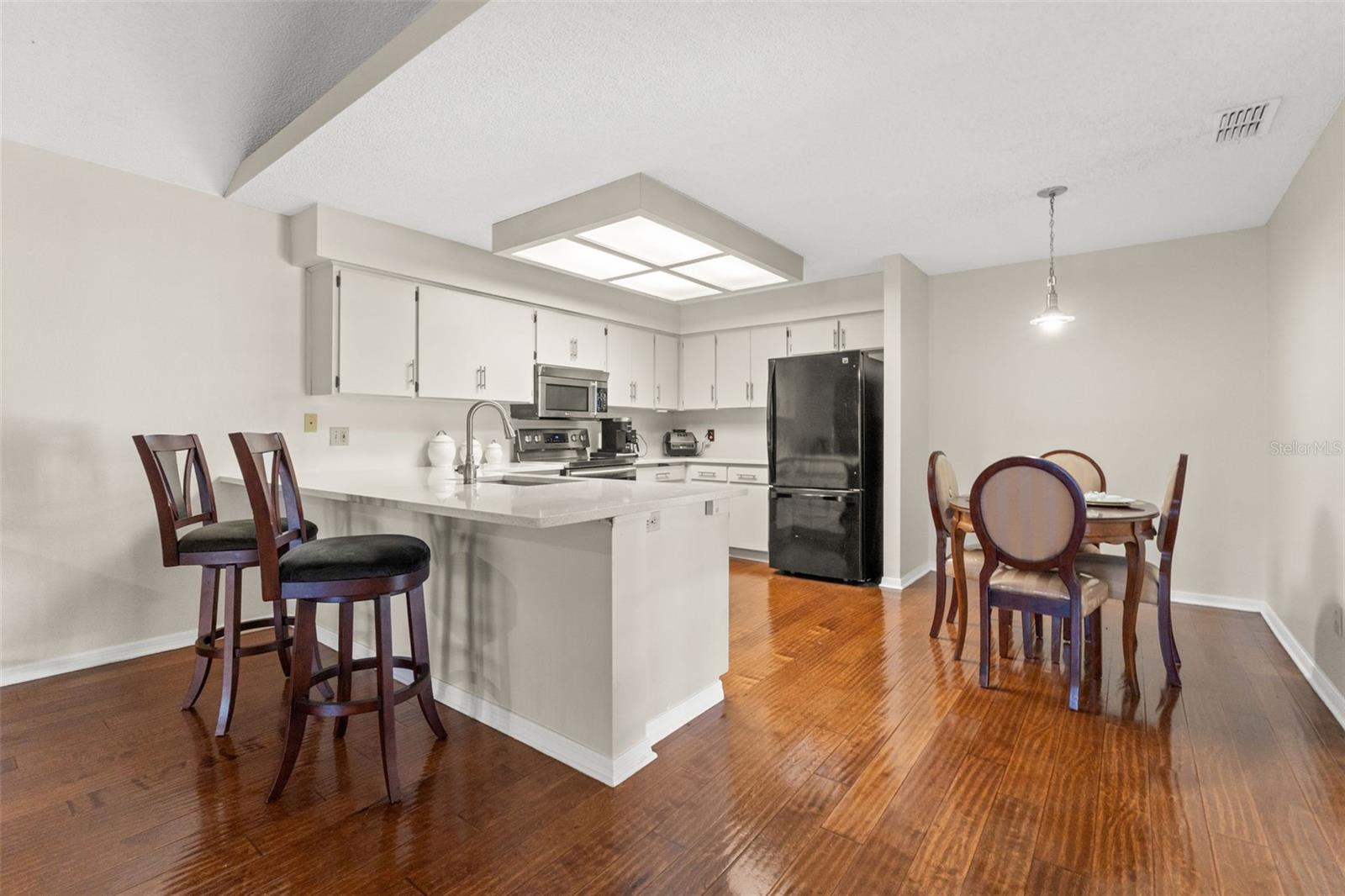 CLUB VILLAS CONDO - Residential
