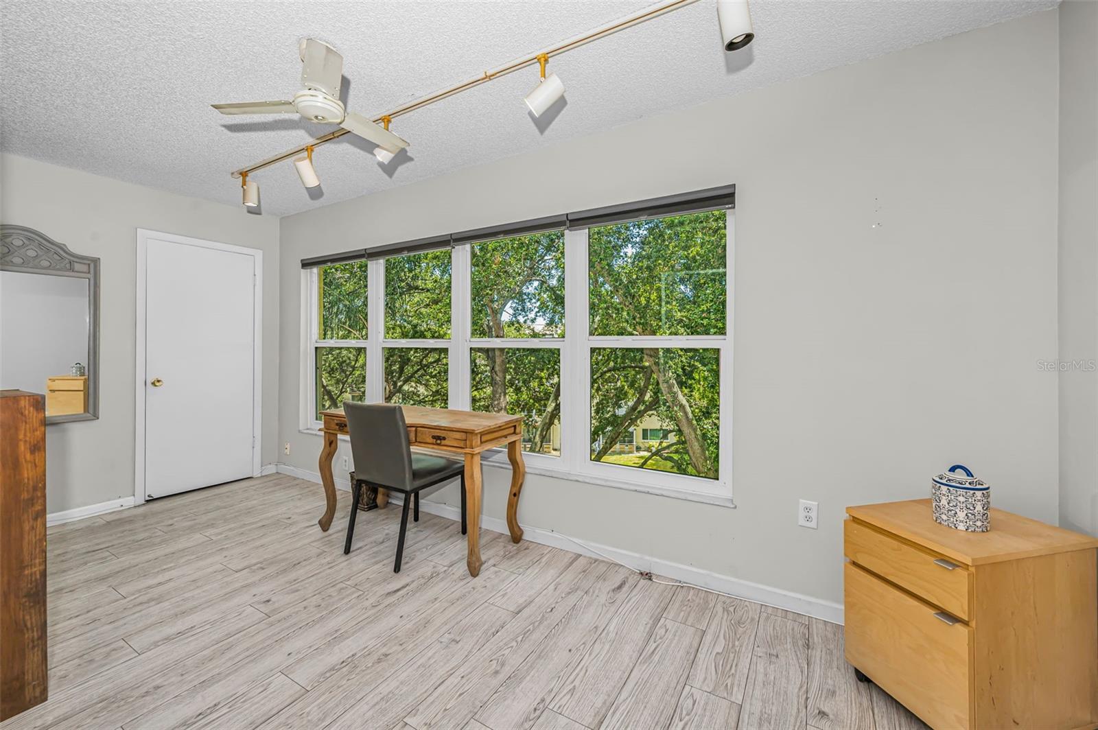 FIVE TOWNS OF ST PETE - Residential