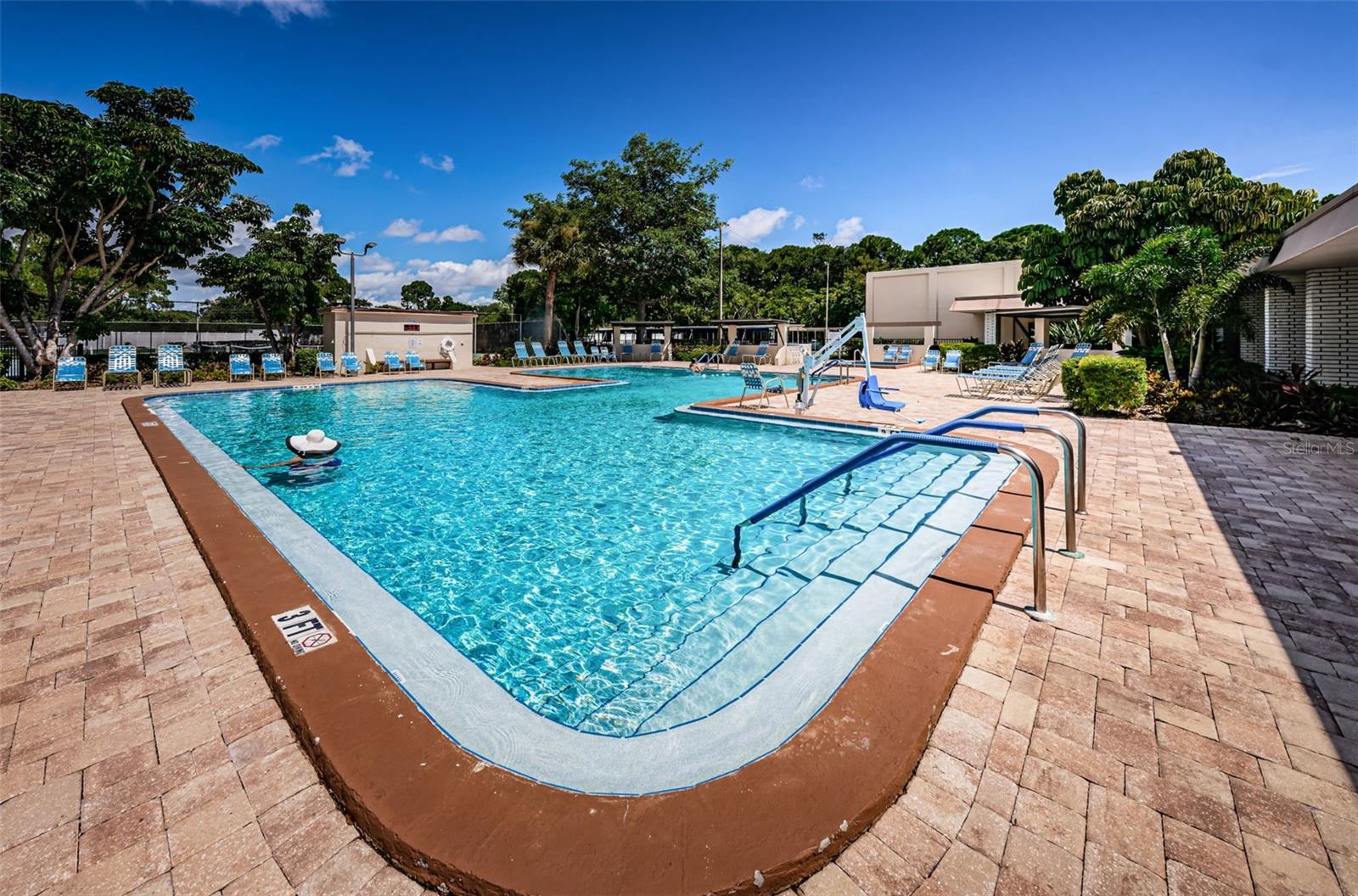 FIVE TOWNS OF ST PETE - Residential