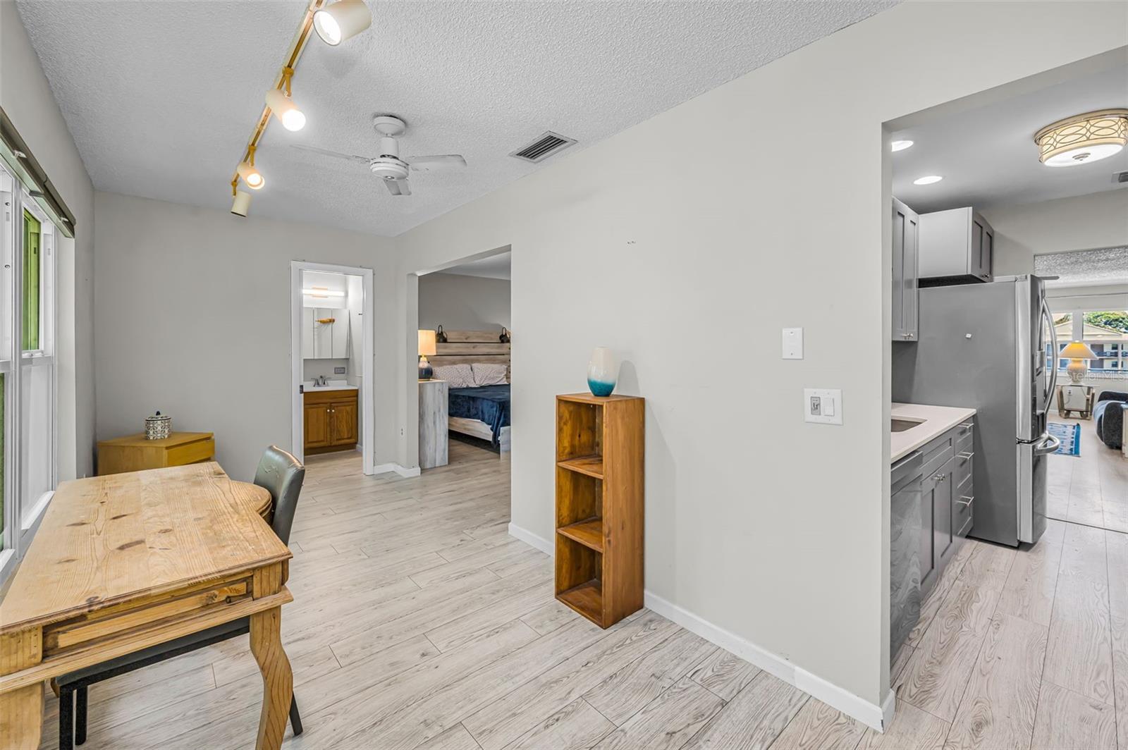 FIVE TOWNS OF ST PETE - Residential