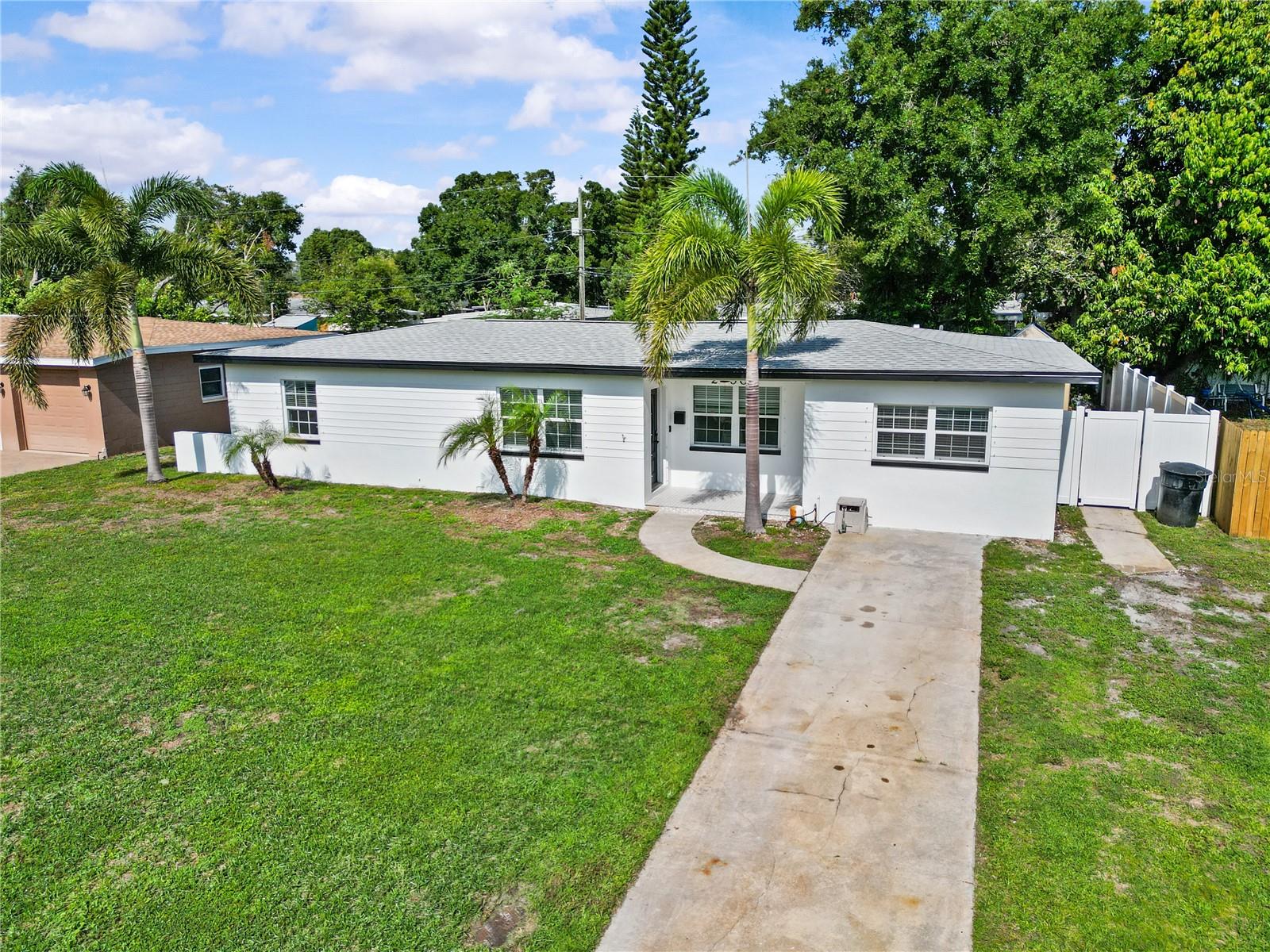 JUNGLE COUNTRY CLUB 4TH ADD - Residential