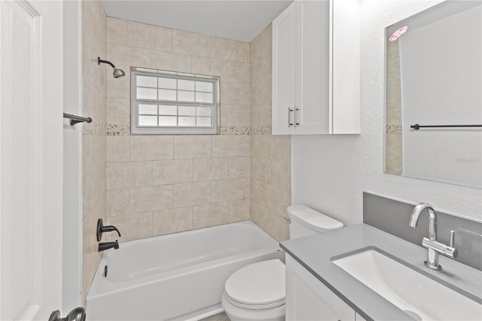 JUNGLE COUNTRY CLUB 4TH ADD - Residential