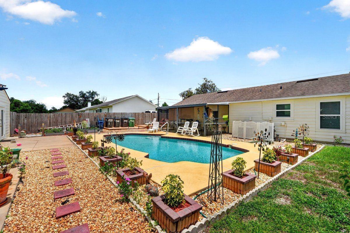 DELTONA LAKES UNIT 35 - Residential