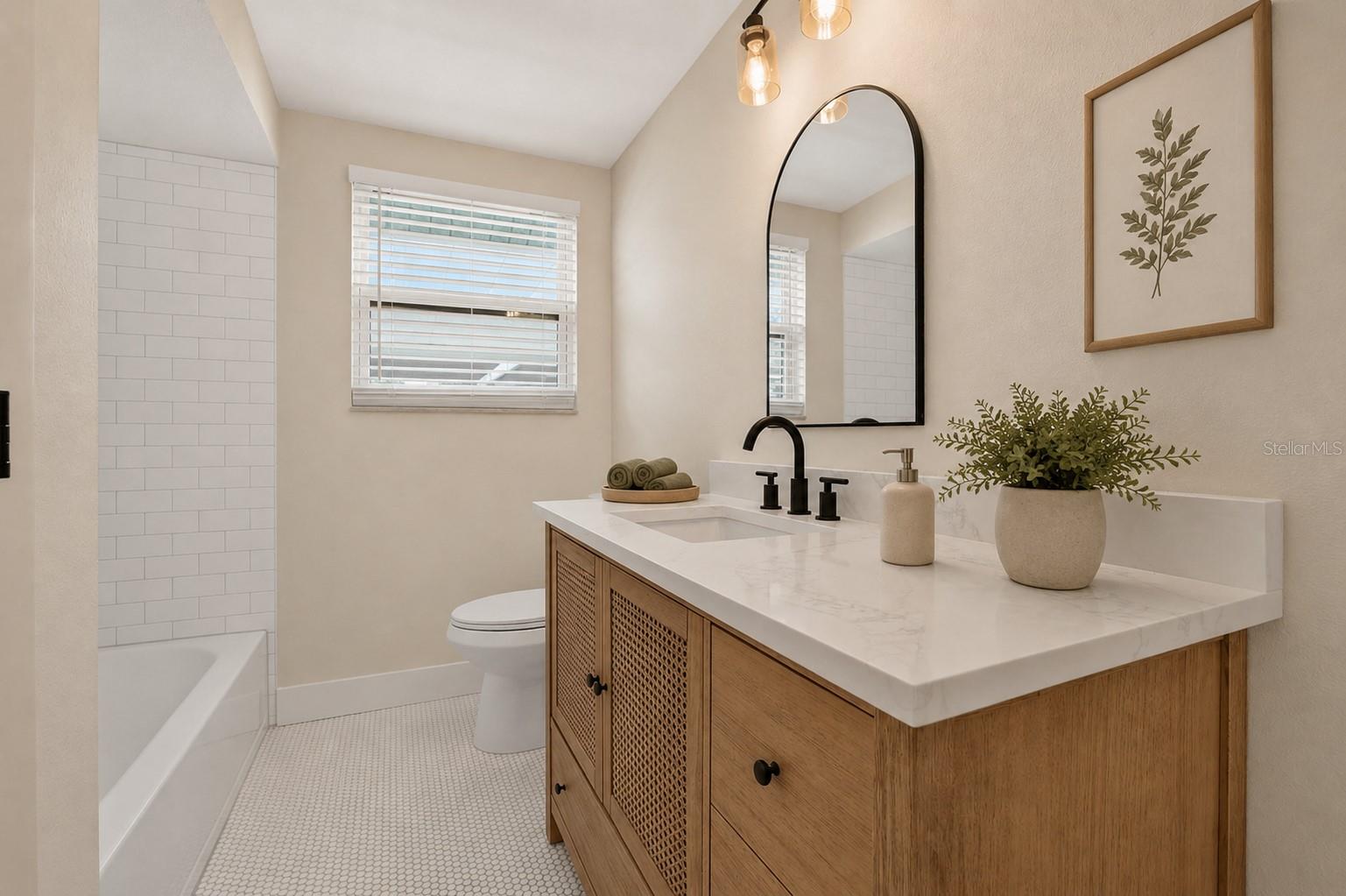 JASMINE LAKES - Residential
