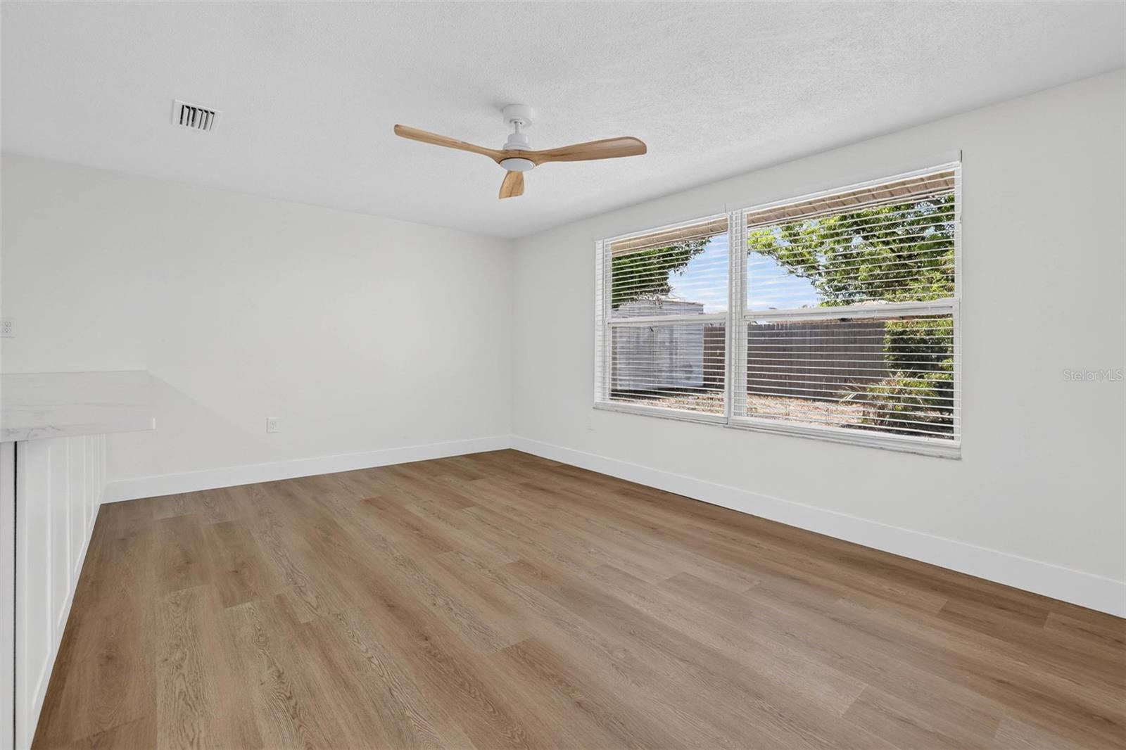 JASMINE LAKES - Residential